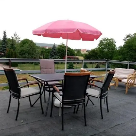 Apartman Thefi Vendégház *