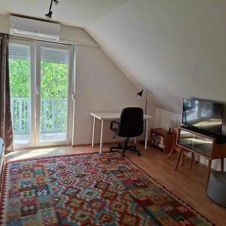 Thefi Vendeghaz Apartmán Zánka